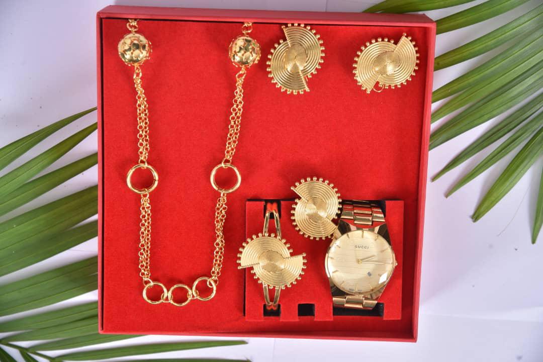 Montre et bracelets pour femme