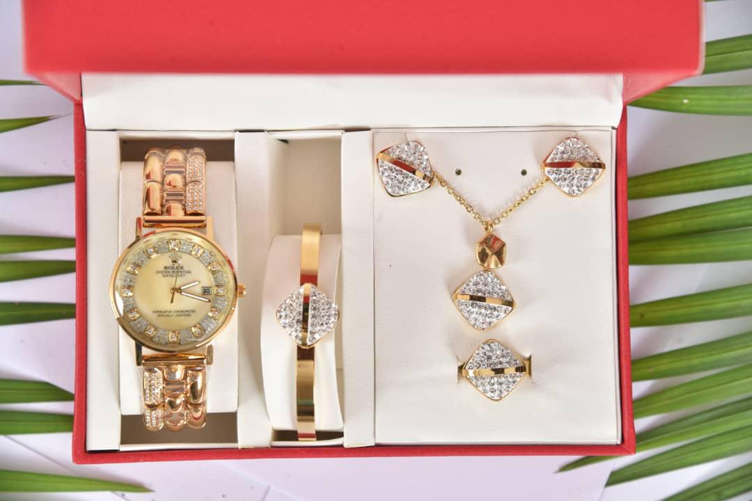 Montre et bracelets pour femme